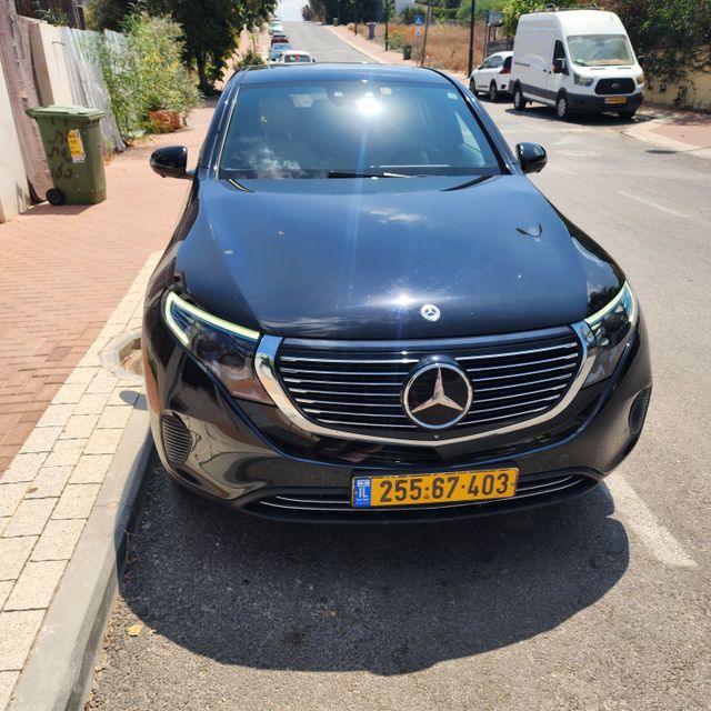 מודעת רכב מרצדס-בנץ EQC