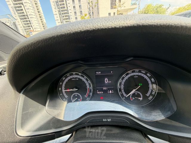 סקודה קארוק
