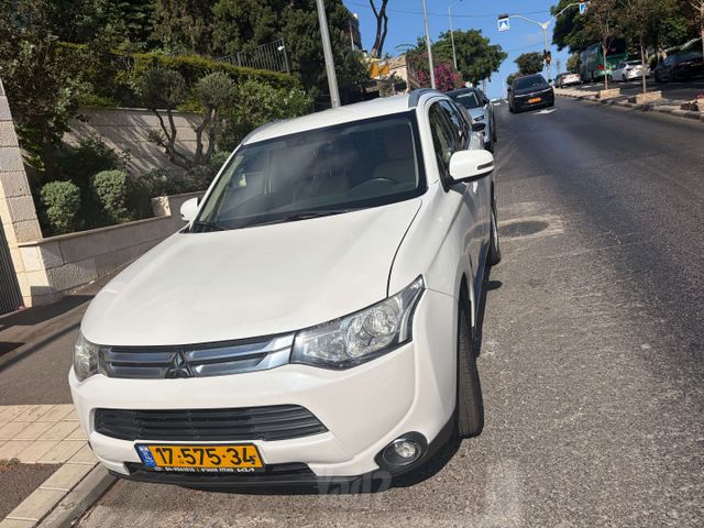 מודעת רכב מיצובישי אאוטלנדר
