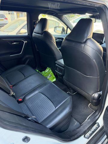 טויוטה RAV4