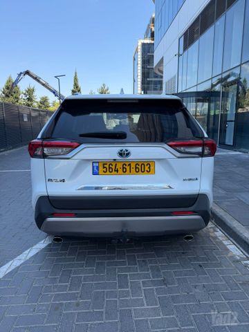 טויוטה RAV4
