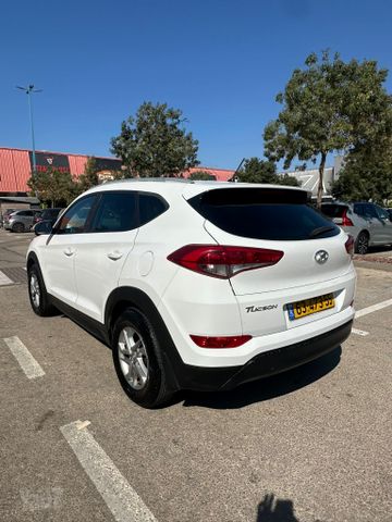 יונדאי טוסון