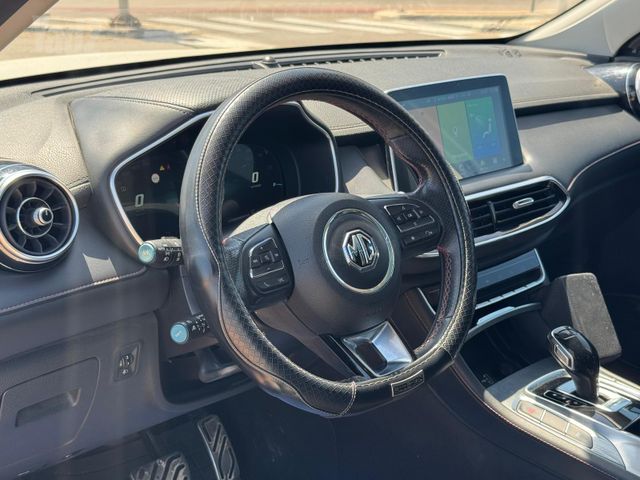אם ג'י EHS PHEV