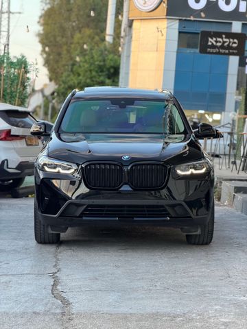 ב מ וו X3