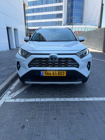 טויוטה RAV4