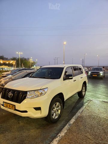 טויוטה לנד קרוזר