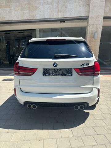 ב מ וו X5