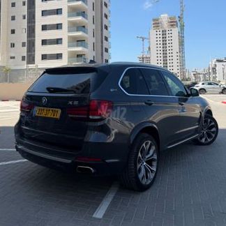 ב מ וו X5