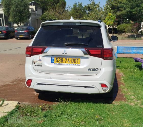 מיצובישי אאוטלנדר