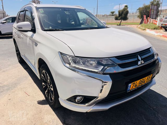 מודעת רכב מיצובישי אאוטלנדר 1