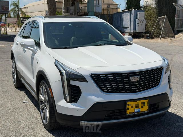 קאדילק XT4