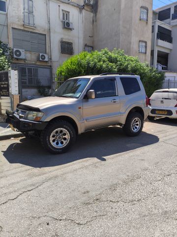 מיצובישי פג'רו