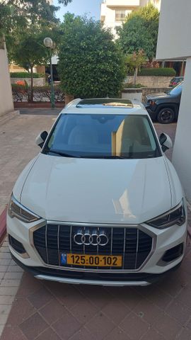 אאודי Q3