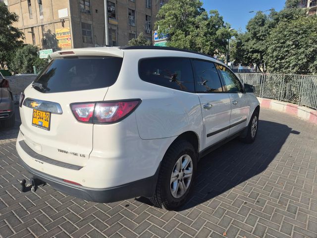 שברולט טראוורס