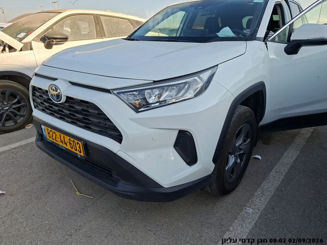 טויוטה RAV4