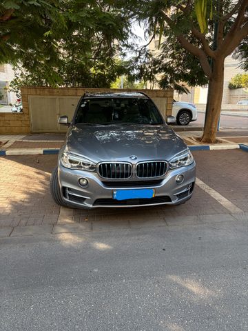 ב מ וו X5