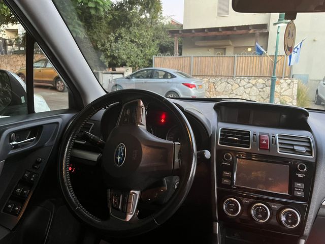 סובארו פורסטר