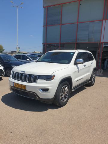 מודעת רכב ג'יפ גרנד צ'ירוקי