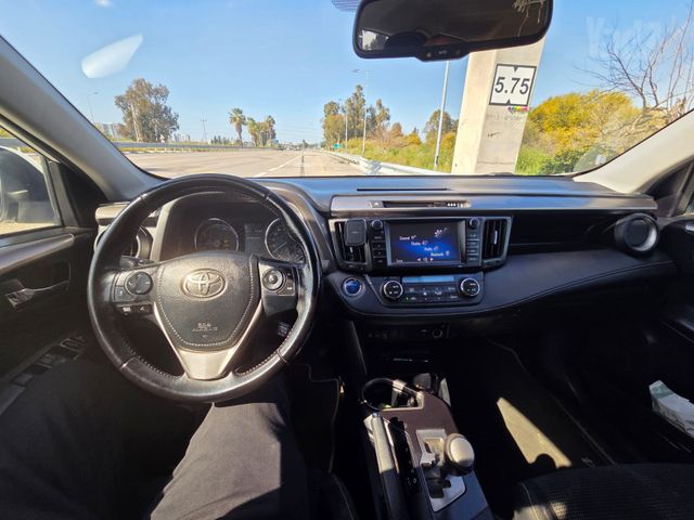 טויוטה RAV4