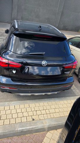 אם ג'י EHS PHEV
