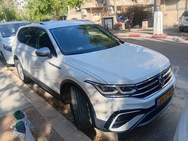 פולקסווגן טיגואן אולספייס