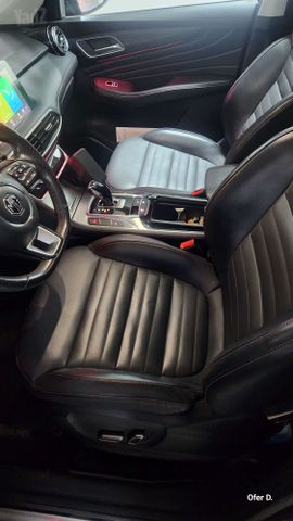 אם ג'י EHS PHEV
