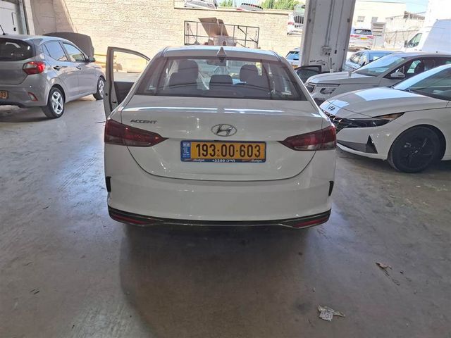 יונדאי אקסנט i25