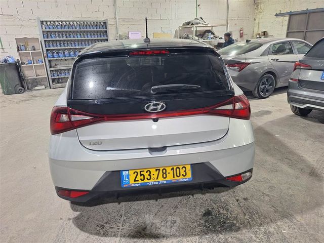 יונדאי i20