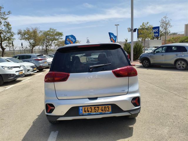קיה נירו פלוס