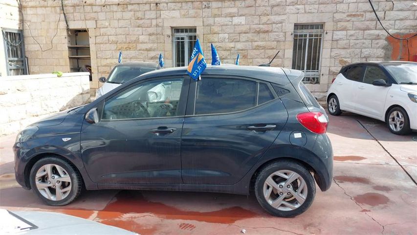 יונדאי i10