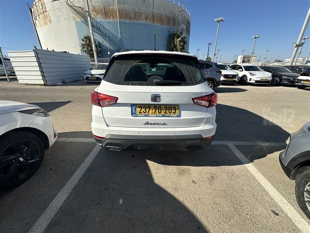 סיאט ארונה