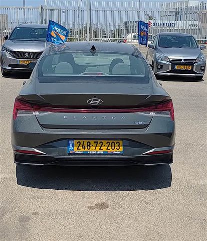 יונדאי אלנטרה