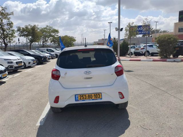 יונדאי i10