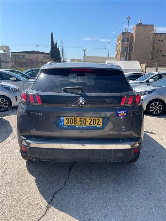 פיג'ו 3008