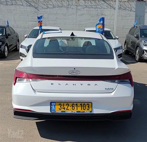 יונדאי אלנטרה