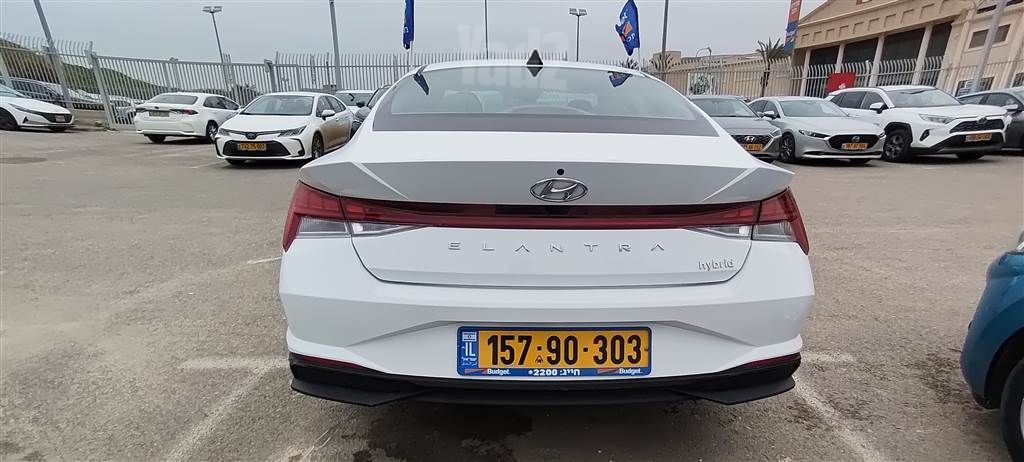 יונדאי אלנטרה