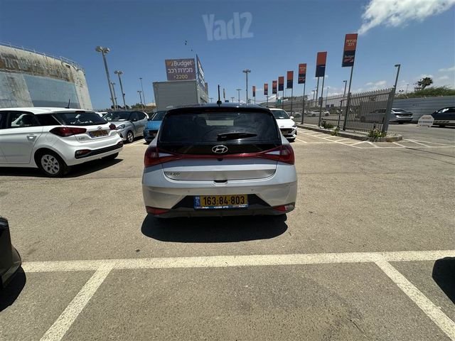 יונדאי i20