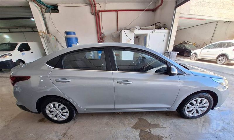 יונדאי אקסנט i25