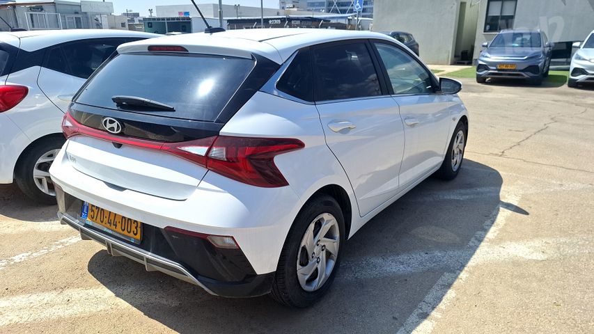 יונדאי i20