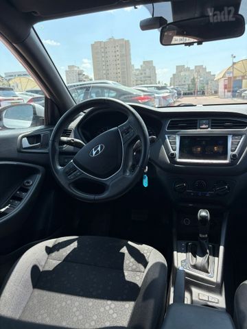 יונדאי i20