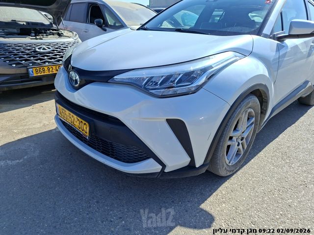 מודעת רכב טויוטה C-HR