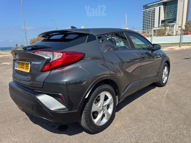 טויוטה C-HR