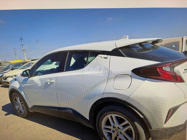 מודעת רכב טויוטה C-HR 2