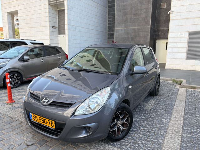 מודעת רכב יונדאי i20