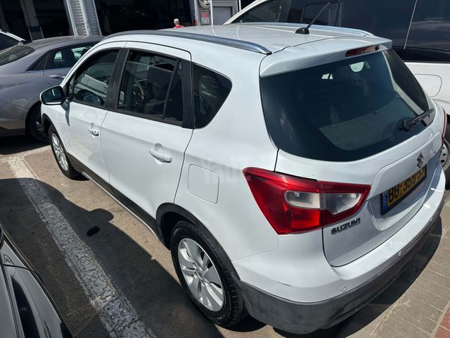 סוזוקי SX4