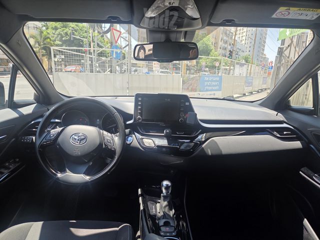 טויוטה C-HR