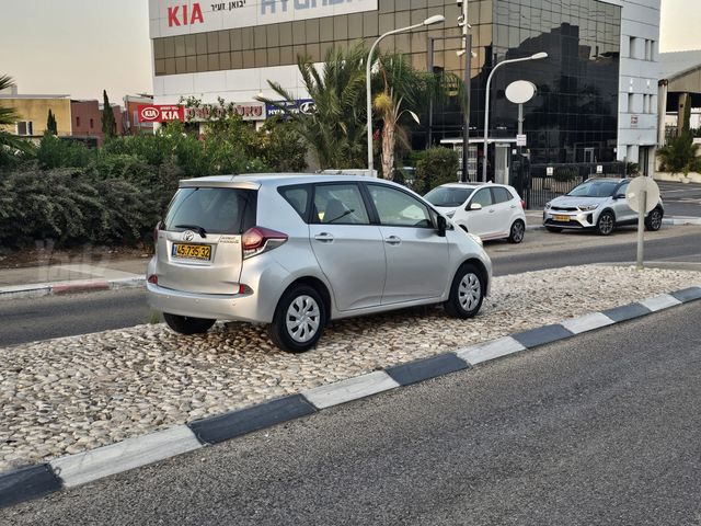 טויוטה ורסו-S