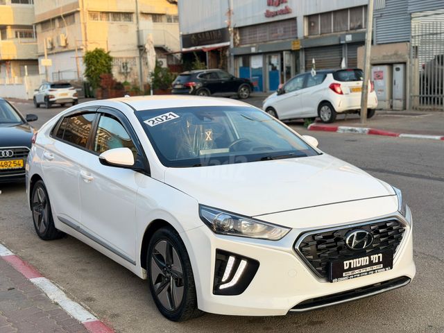 יונדאי איוניק