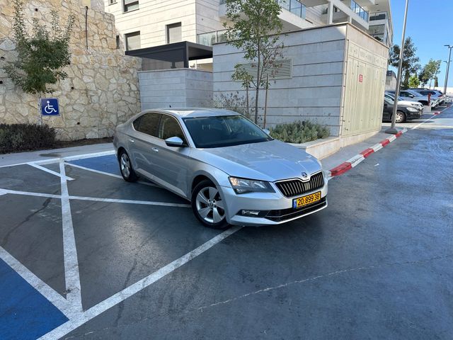 סקודה סופרב