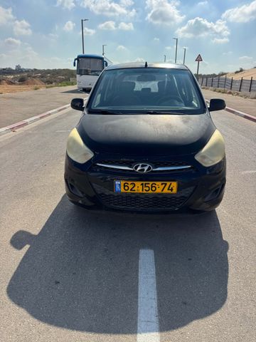 יונדאי i10